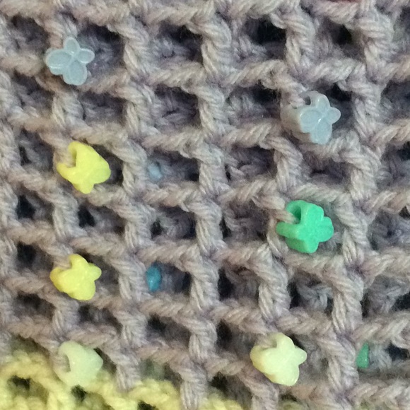 Purple & off white handmade beaded market tote - Picture 3 of 4